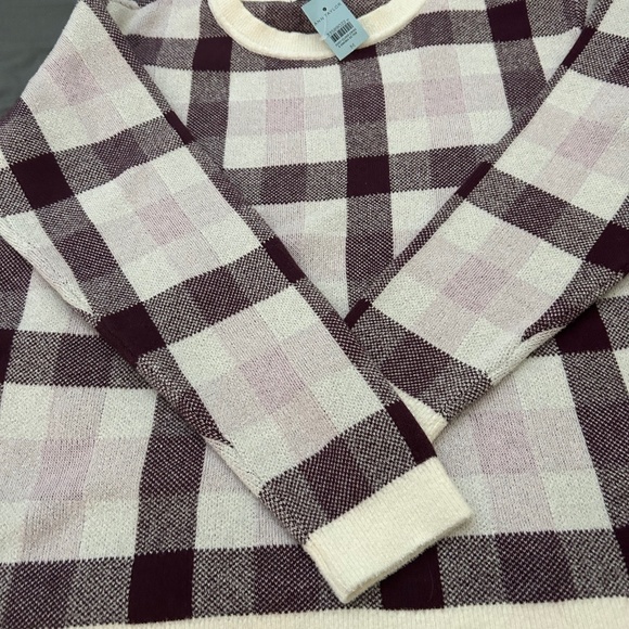 Ann Taylor sweater. Petite Medium - Picture 1 of 7
